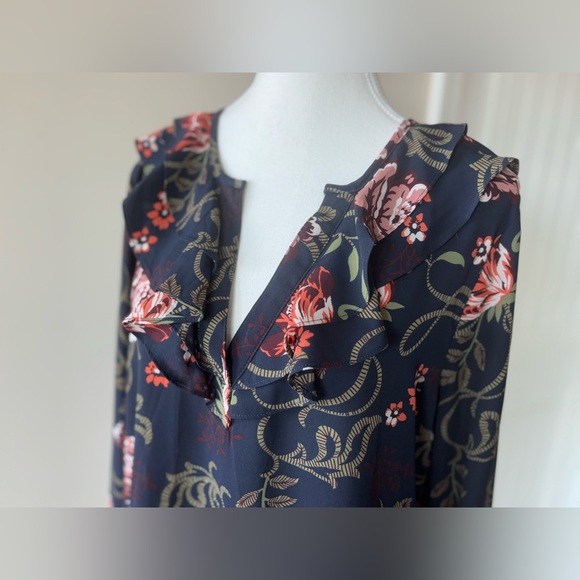 LOFT Ruffle Neck Poet Blouse. Size L. Navy Floral Print. Feminine. Beautiful! - Picture 3 of 12